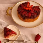 کیک میوه ای کارامل برگردان