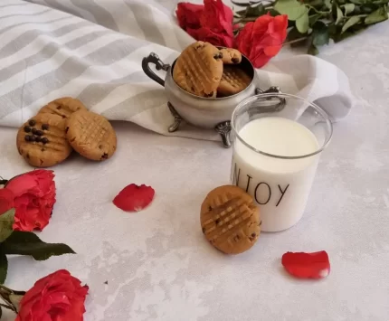 کوکی کره بادام زمینی با شکلات چیپسی